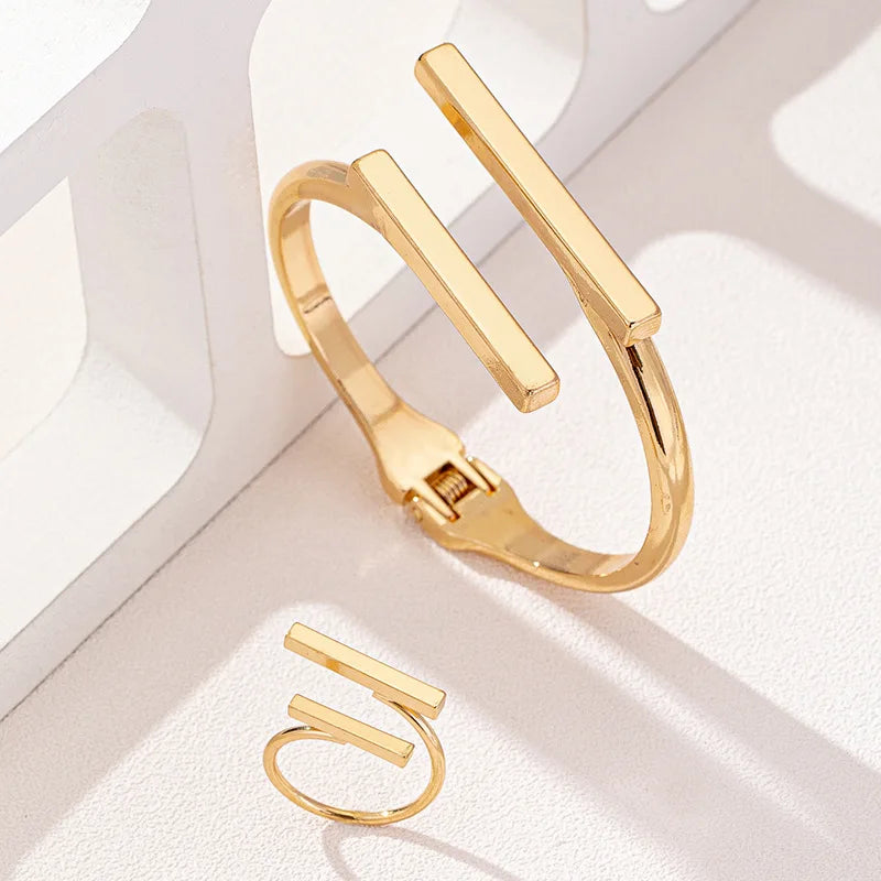 Conjunto de pulseira e anel